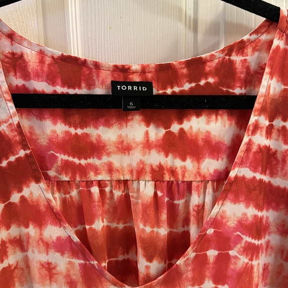Torrid Size 6 Blouse (Will Fit 4x/5x) - Picture 2 of 6